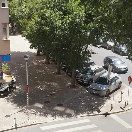 Δωμάτια σε οικογενειακή κατοικία 2000