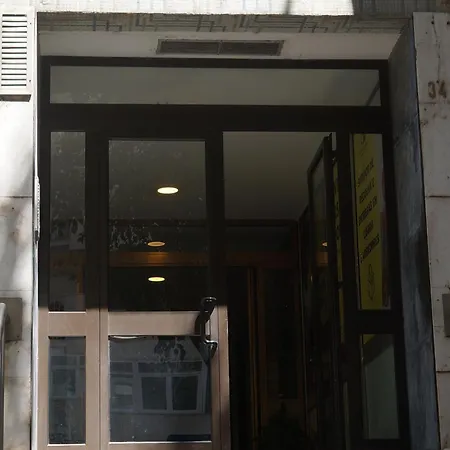 Δωμάτια σε οικογενειακή κατοικία 2000
